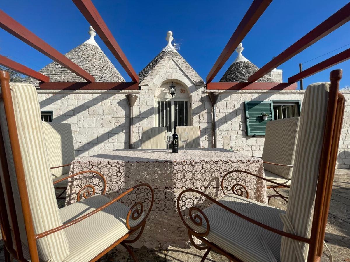 Trullo Trullallero Martina Franca Bagian luar foto